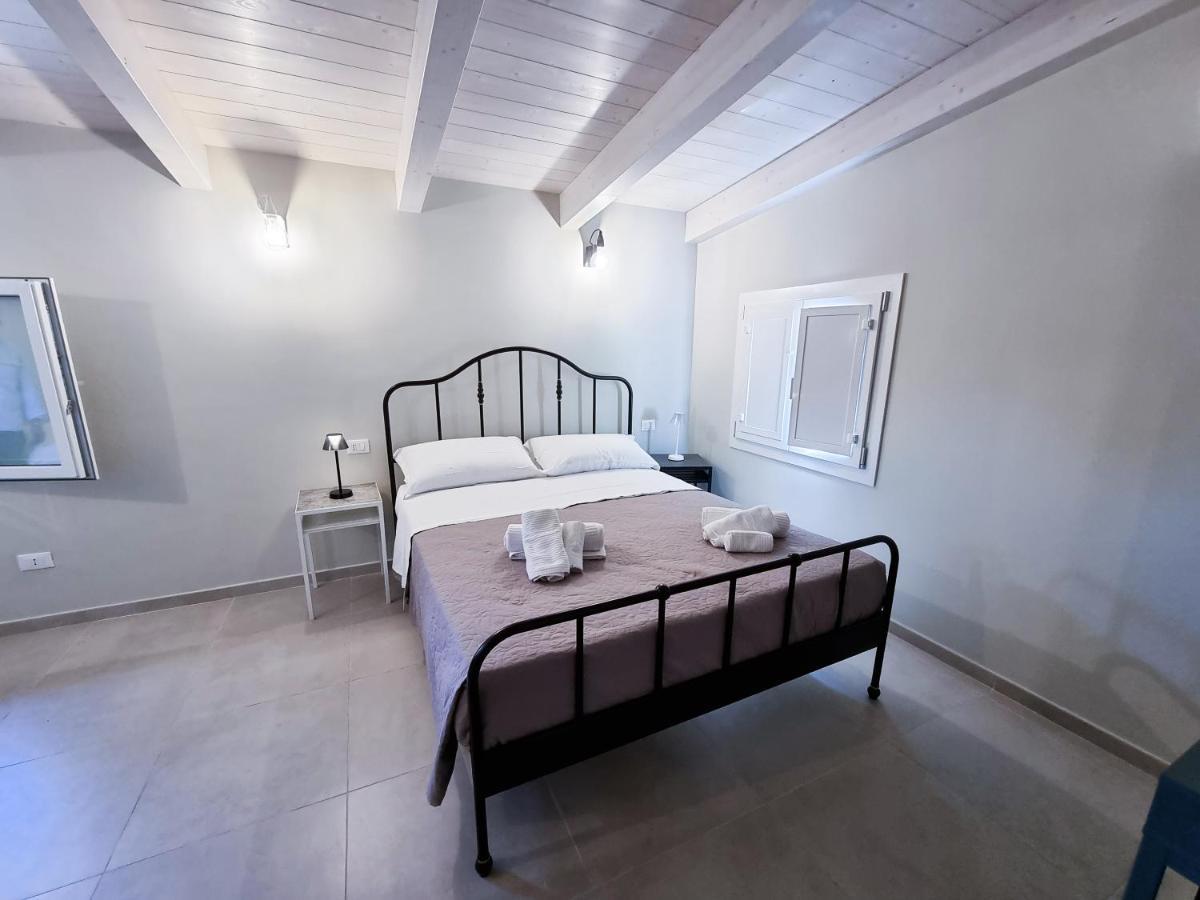 Bed and Breakfast Civico 33 à Scalea Extérieur photo